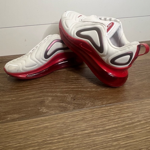 Nike Shoes - Women's Nike Air Max 720 SE